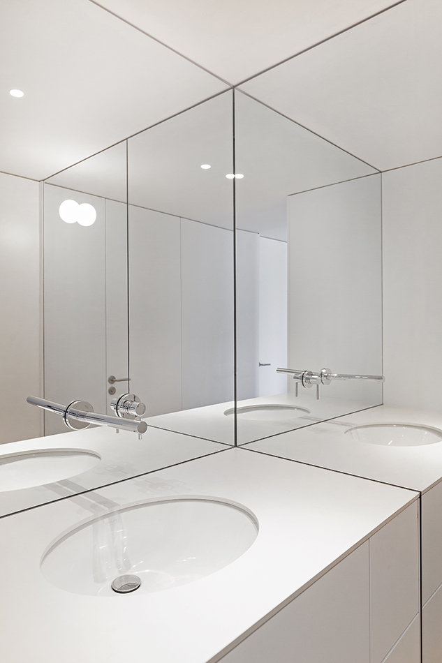 NADA - EL DÚPLEX DE LA IMPRENTA 